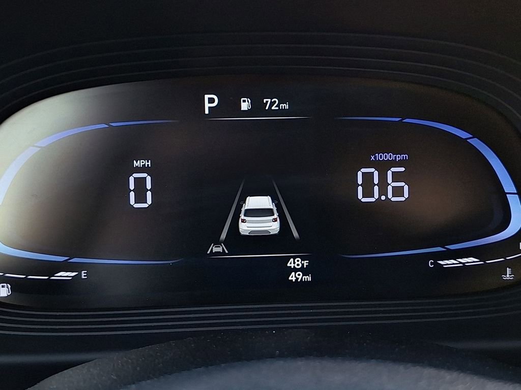 Used 2024 Hyundai Venue Limited image 18