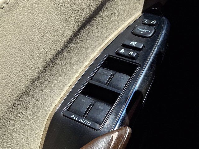 Used 2015 Toyota Avalon XLE Premium FWD image 32