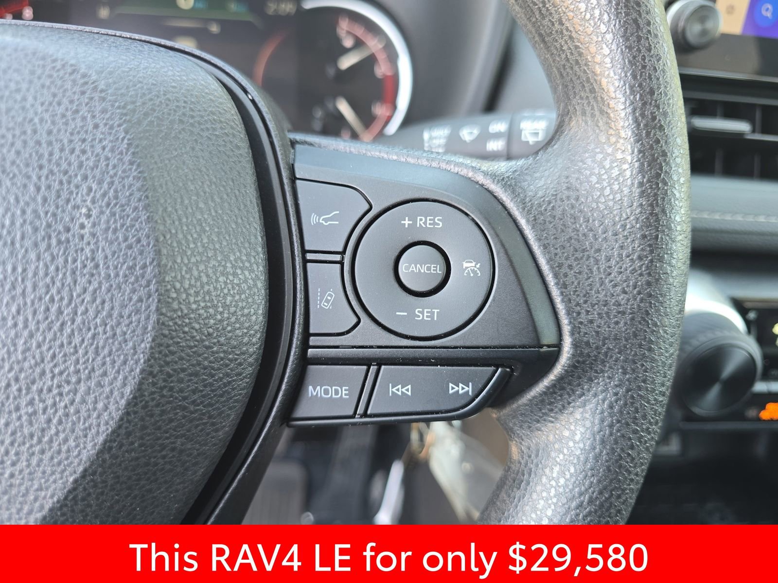 Used 2024 Toyota RAV4 LE FWD image 23