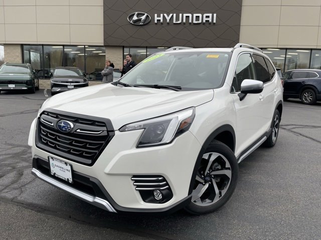 Used 2023 Subaru Forester Touring image 1