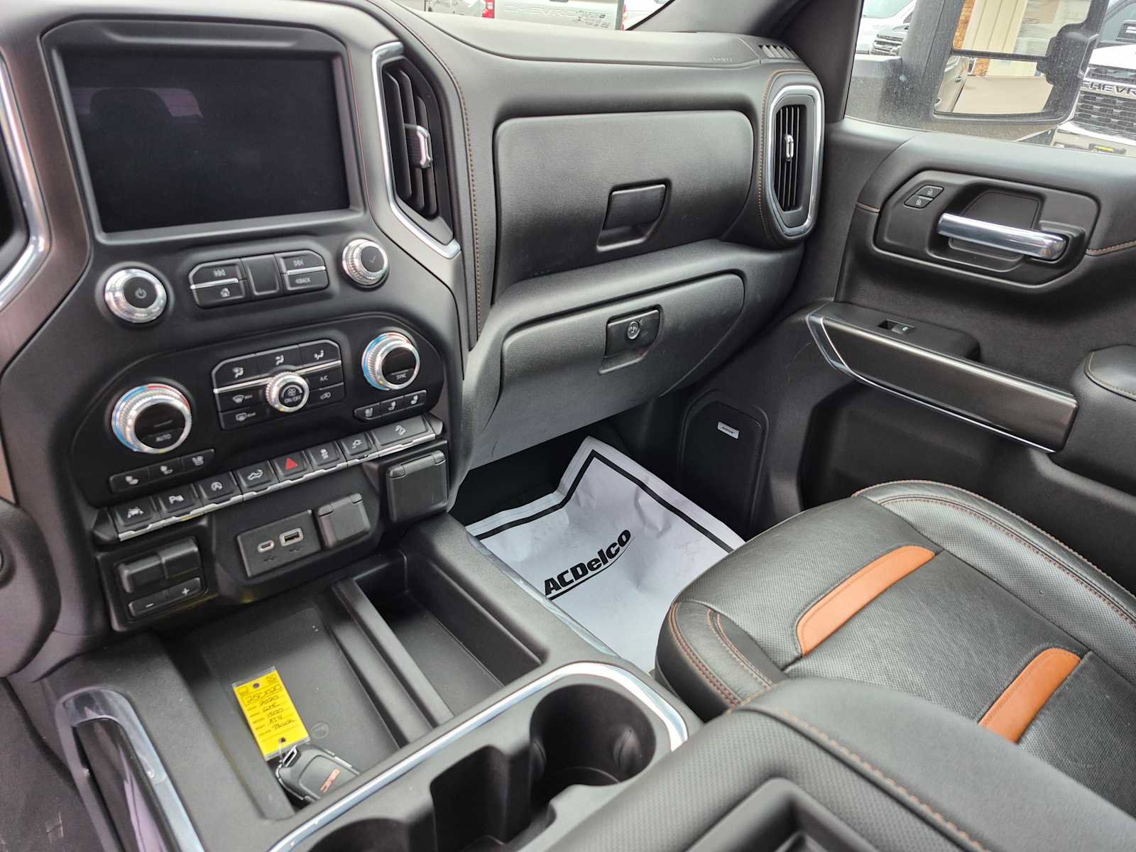 Used 2020 GMC Sierra 1500 AT4 w/ AT4 Premium Package image 28