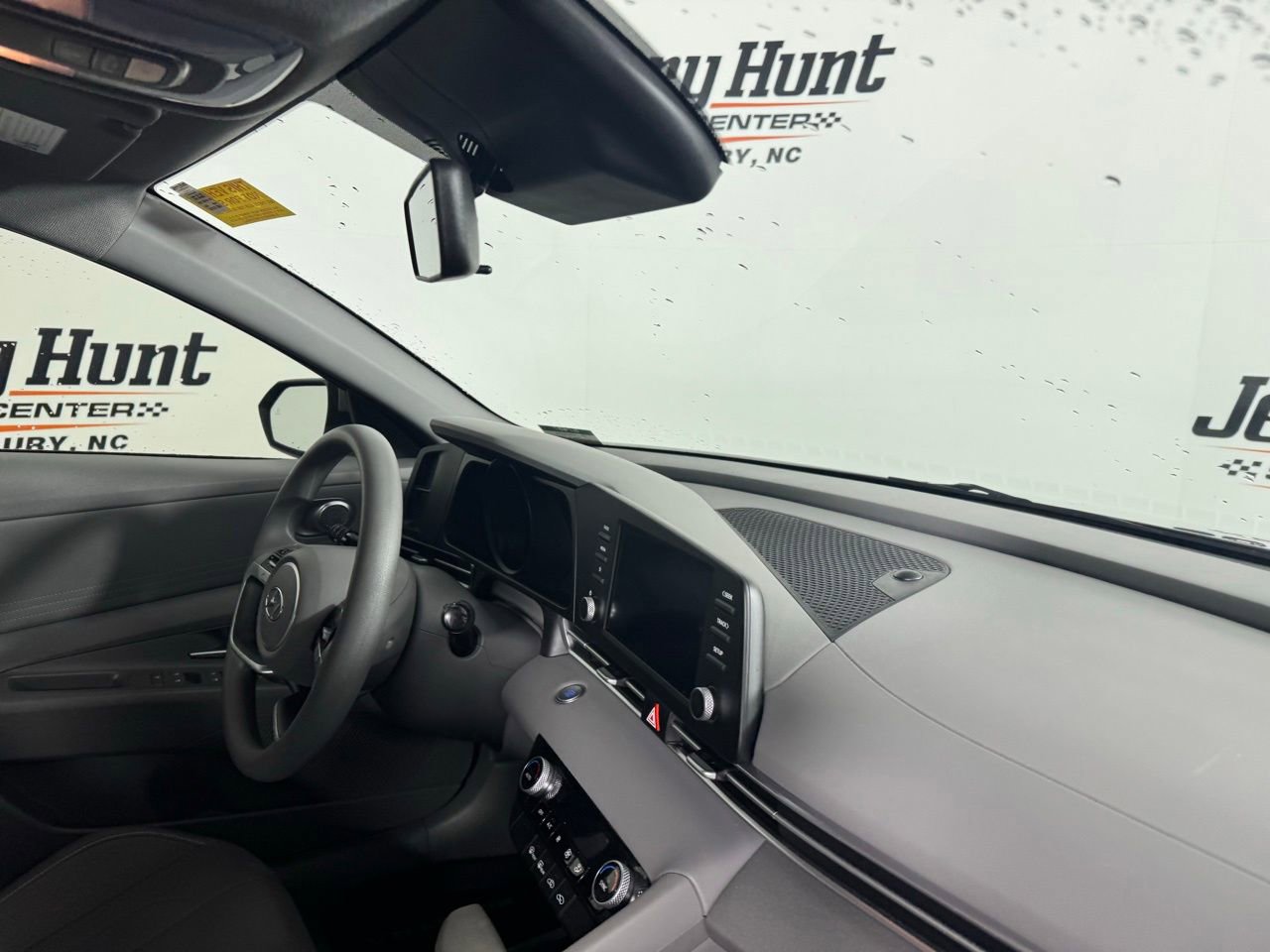 Used 2022 Hyundai Elantra SEL image 29