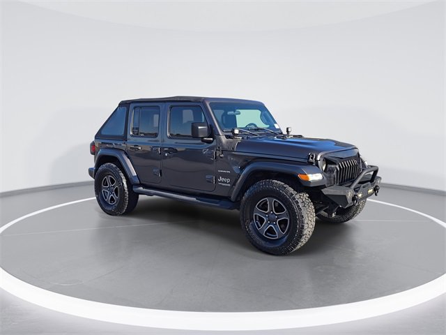Used 2018 Jeep Wrangler Unlimited Sahara image 2