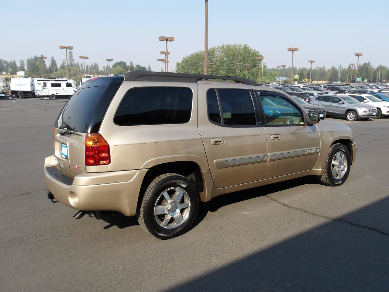 Used 2004 GMC Envoy XL SLT AWD/4WD image 4