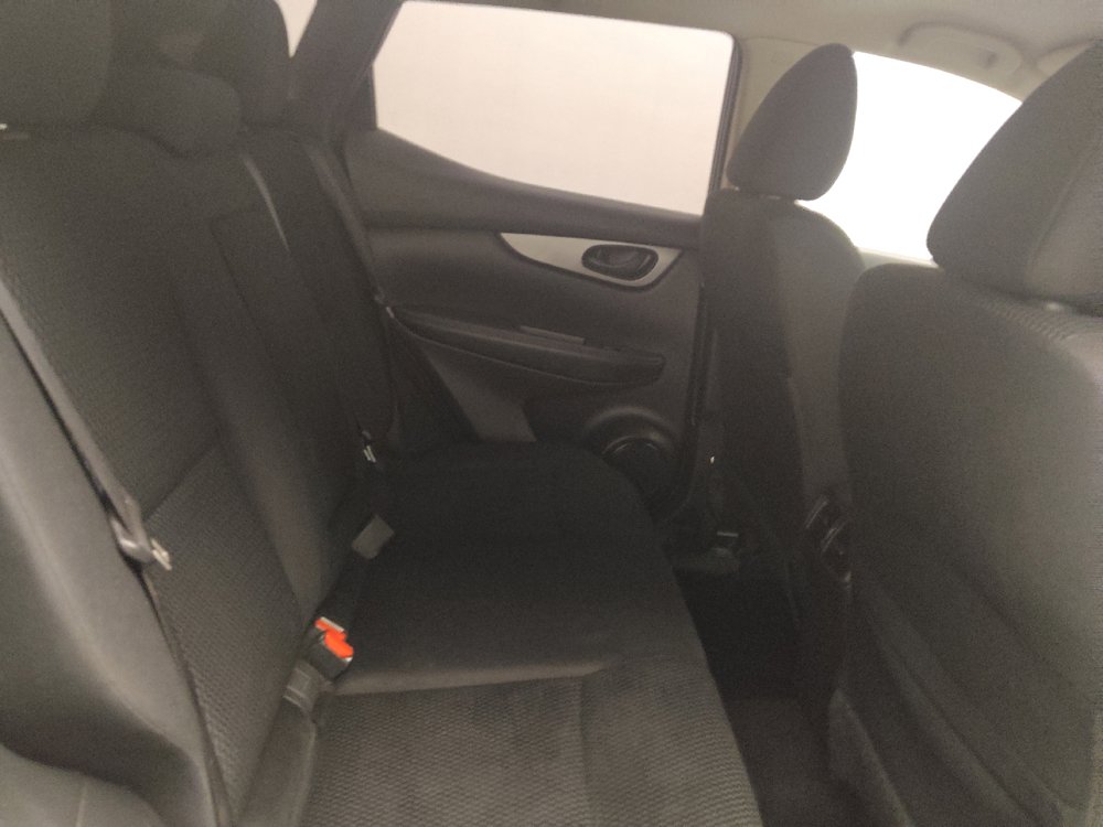 Used 2018 Nissan Rogue Sport S AWD/4WD image 19