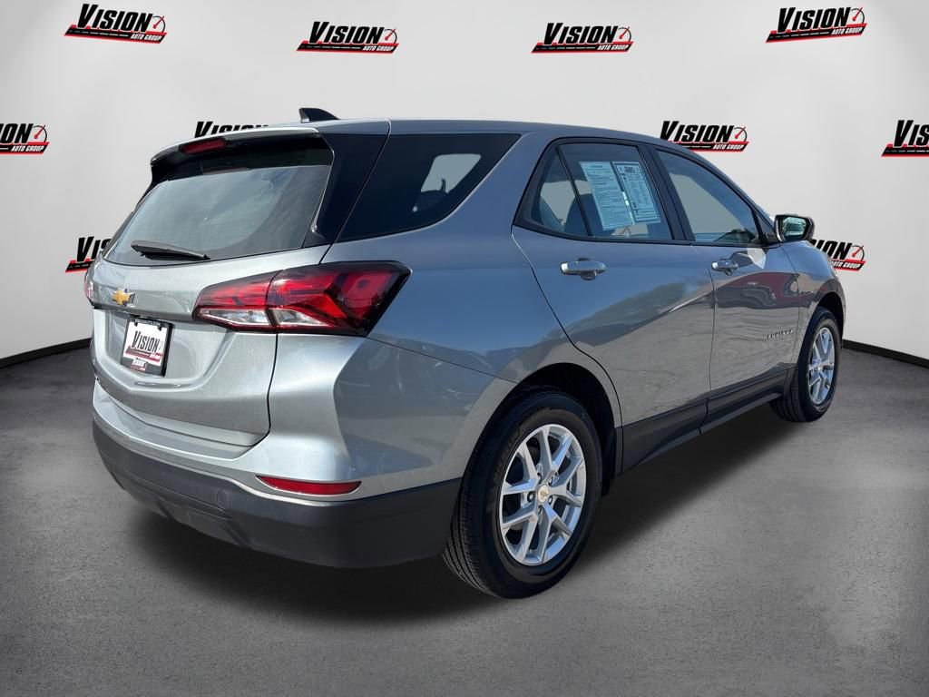 Used 2024 Chevrolet Equinox LS FWD image 24