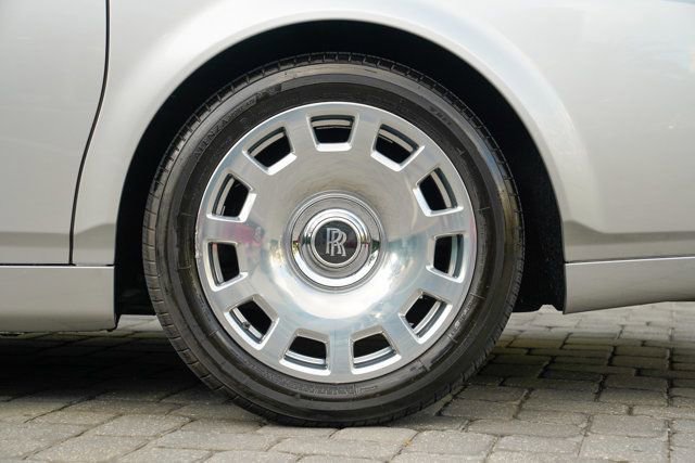 Used 2013 Rolls-Royce Phantom Sedan image 18