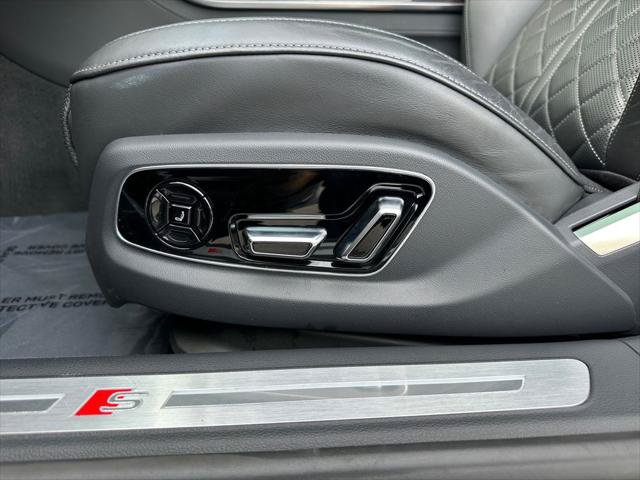 Certified 2023 Audi S8 AWD/4WD image 29