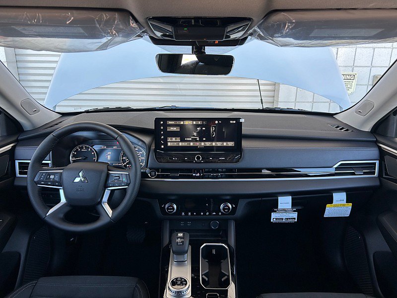 New 2026 Mitsubishi Outlander SE FWD image 19