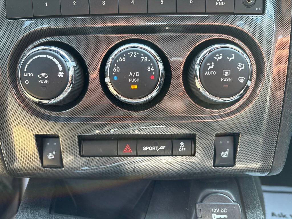 Used 2014 Dodge Challenger SXT Plus RWD image 22