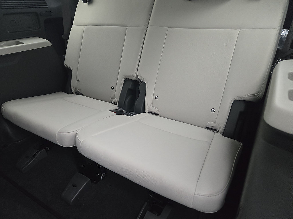 New 2026 Hyundai Santa Fe SE FWD image 31