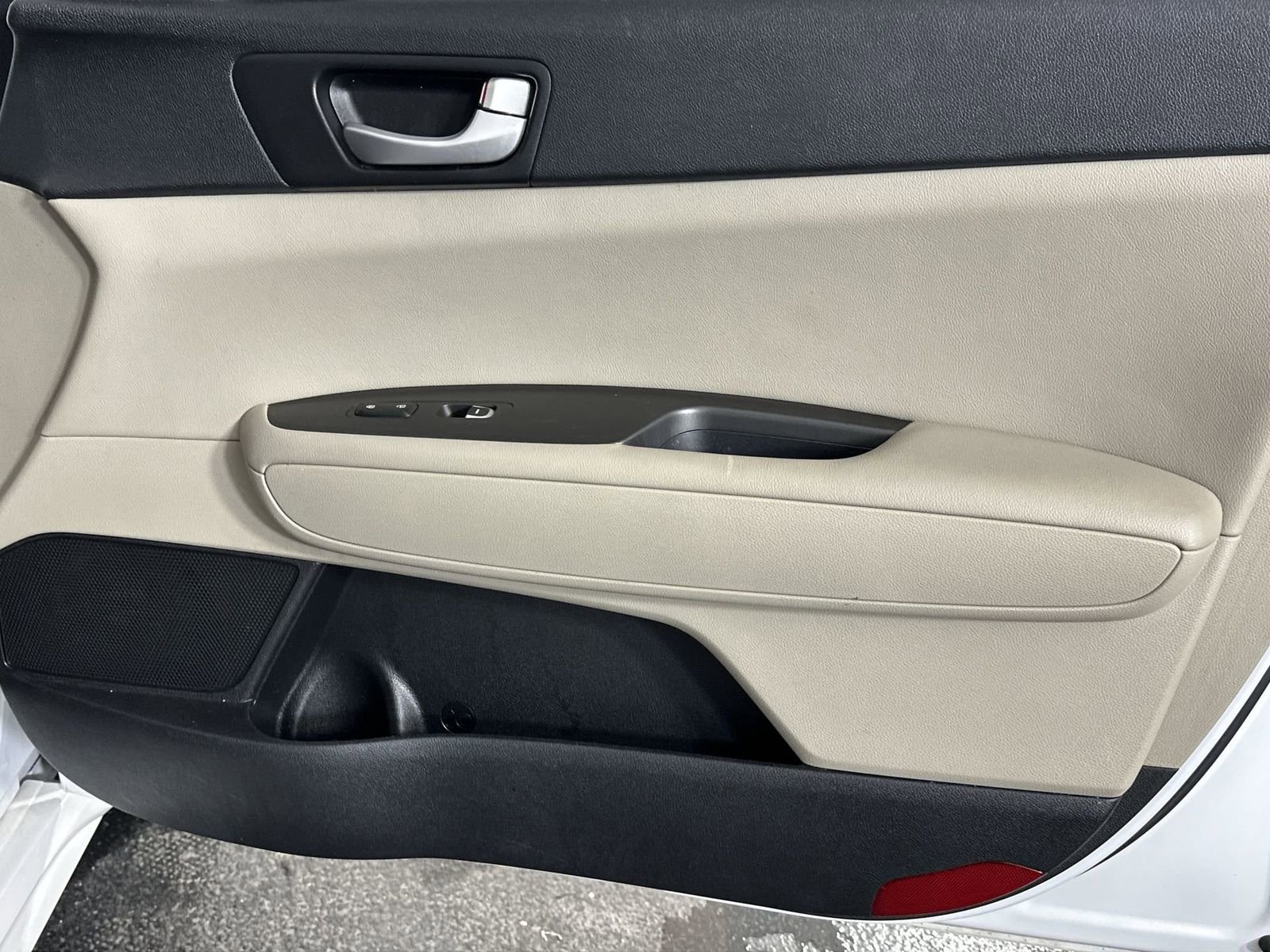 Used 2017 Kia Optima LX image 34