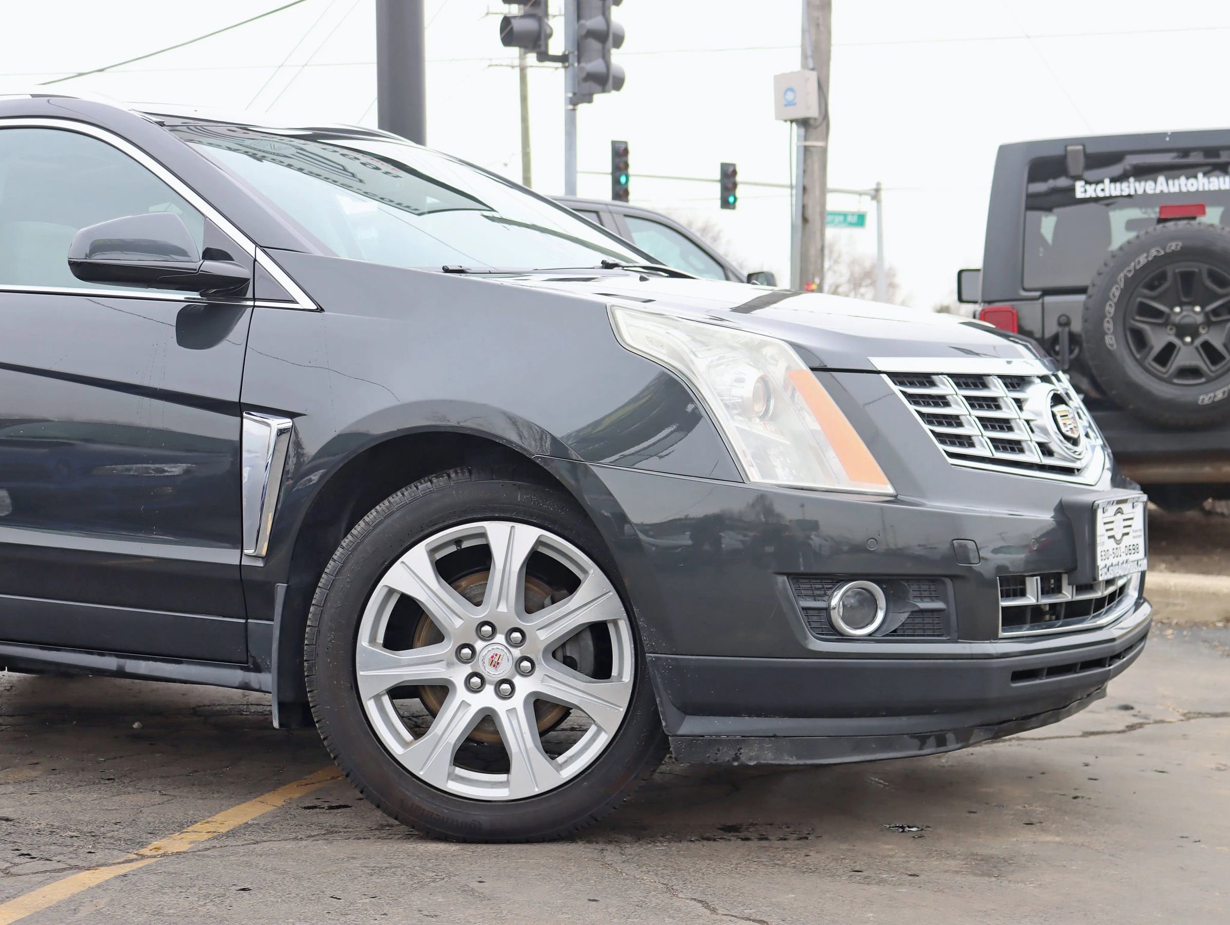 Used 2015 Cadillac SRX Premium image 3