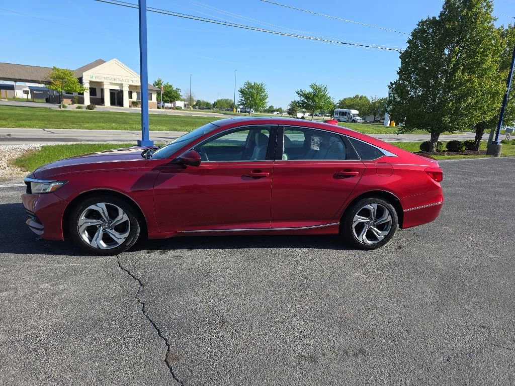 Used 2018 Honda Accord EX image 2