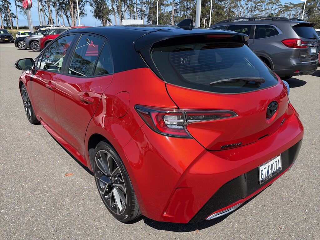 Used 2020 Toyota Corolla XSE FWD image 3
