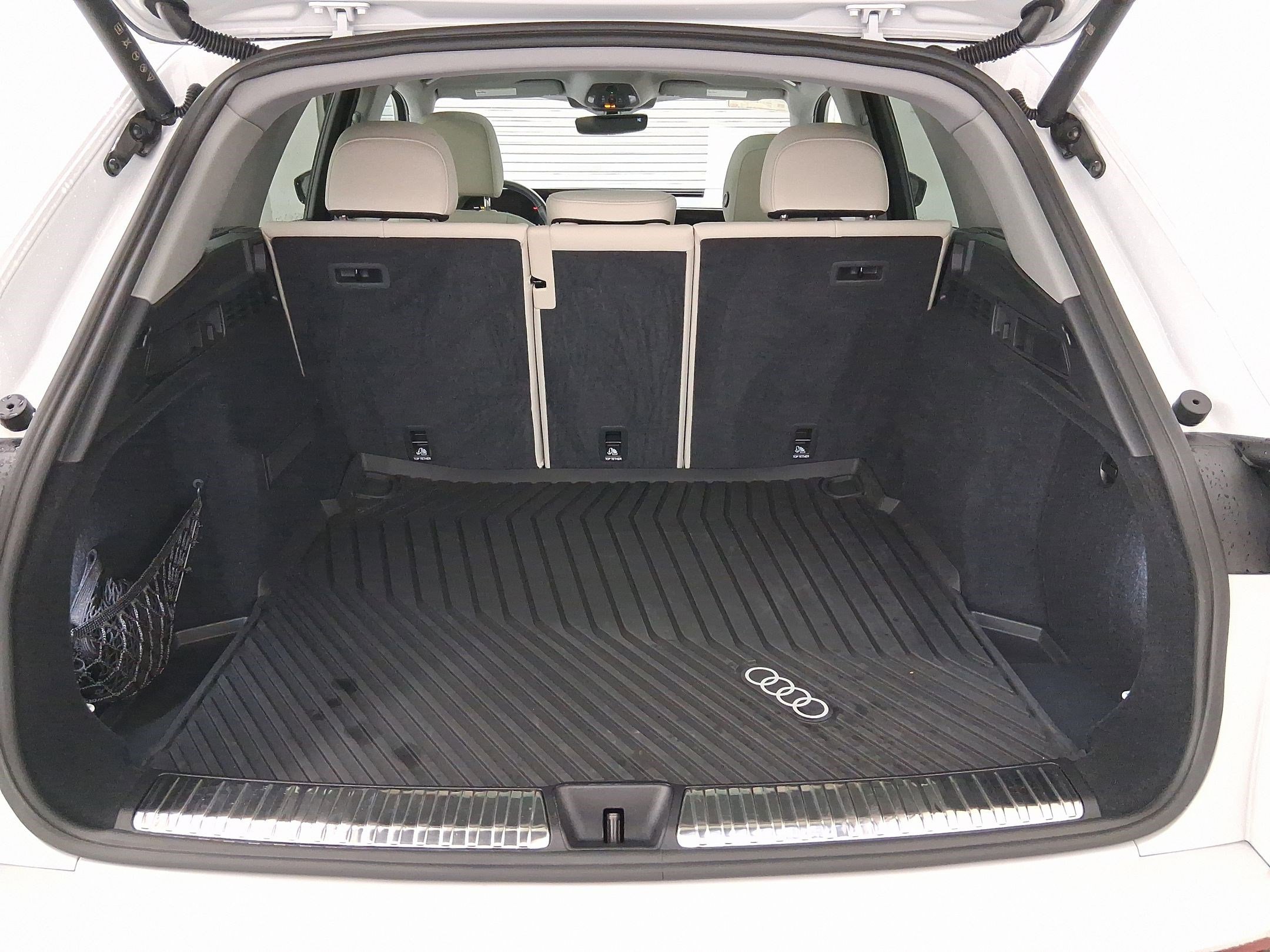 Certified 2025 Audi Q5 Premium w/ Convenience Package image 27