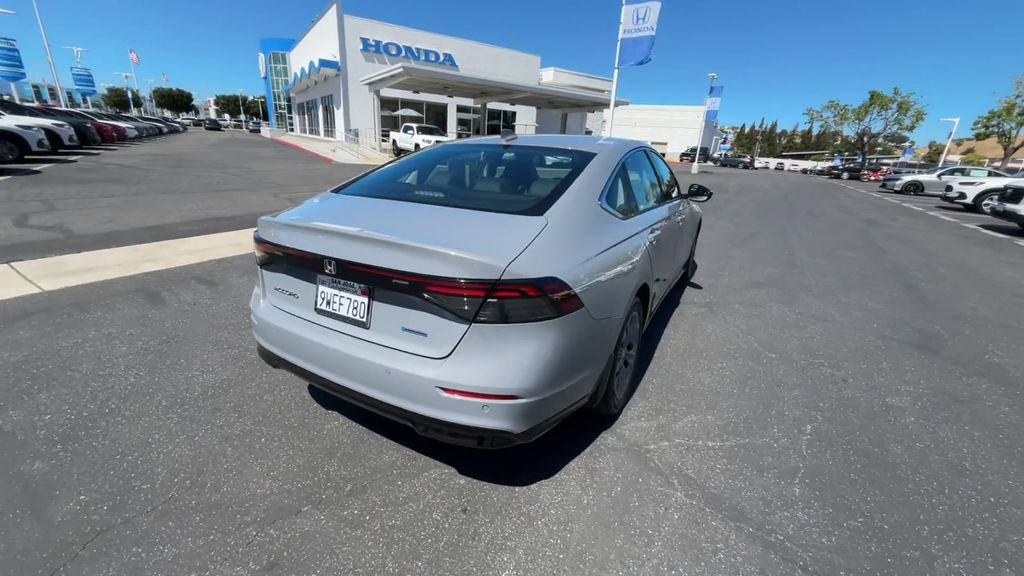 Used 2025 Honda Accord EX-L image 8