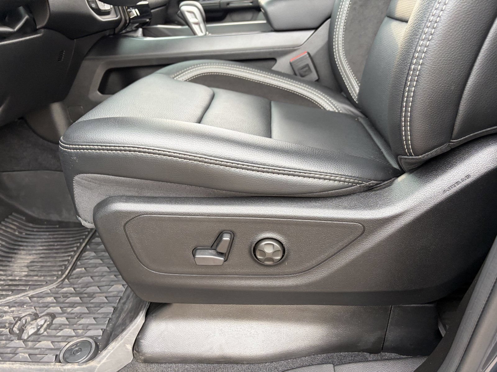 Used 2026 RAM 1500 Rebel w/ G/T Package AWD/4WD image 22