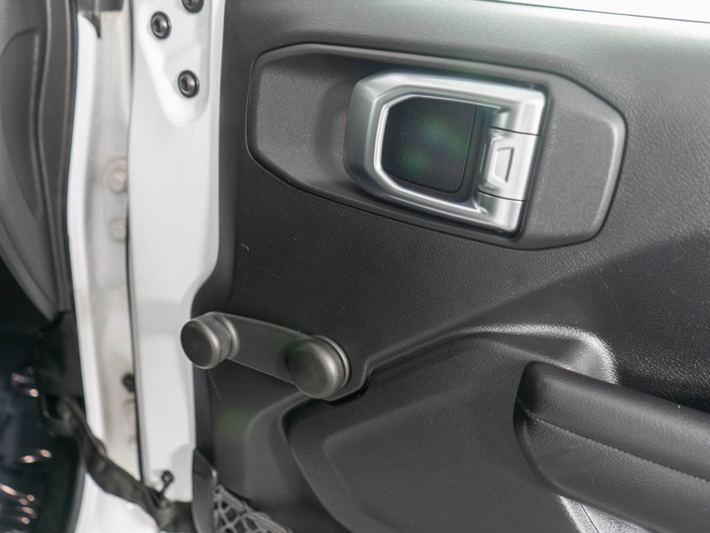 Used 2018 Jeep Wrangler Unlimited Sport image 9