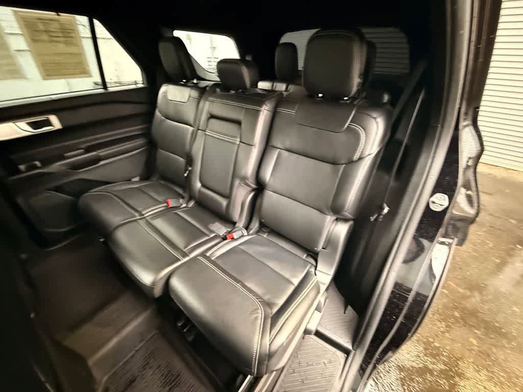 Used 2020 Ford Explorer ST w/ ST Street Pack image 14