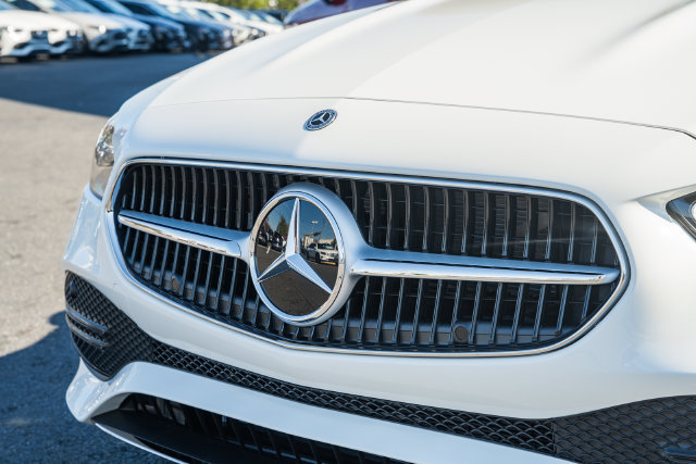 New 2027 Mercedes-Benz C 300 4MATIC Sedan image 12