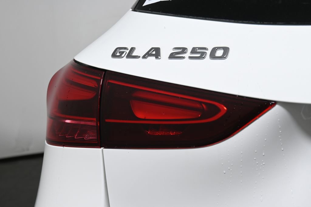 Certified 2026 Mercedes-Benz GLA 250 4MATIC image 12