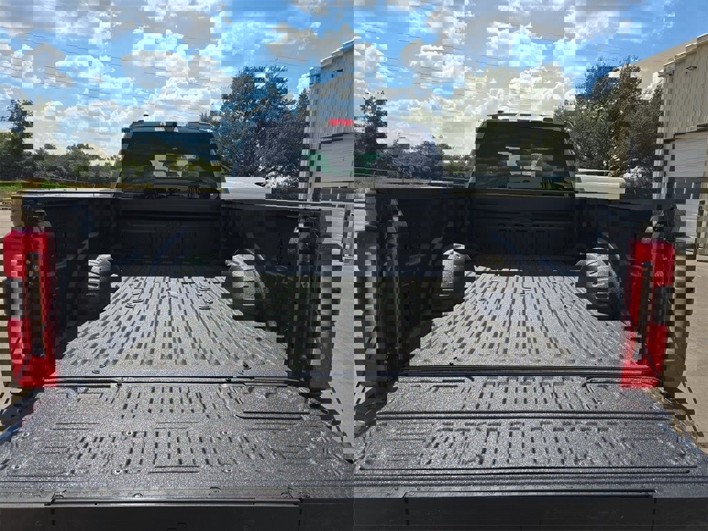 New 2026 Ford F350 XLT w/ 360-Degree Camera Package image 12