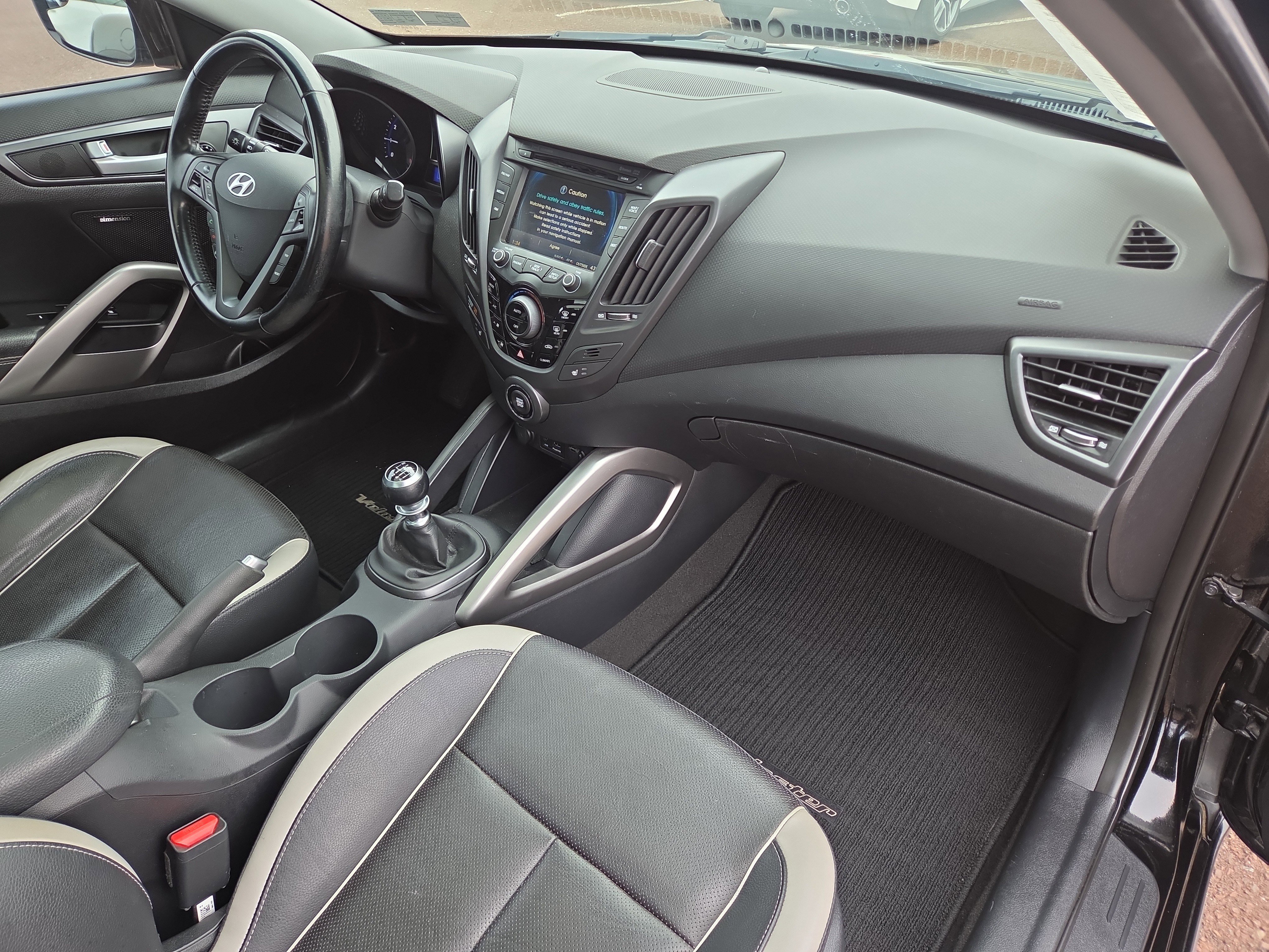 Used 2014 Hyundai Veloster Turbo w/ Turbo Technology Package 04 image 17