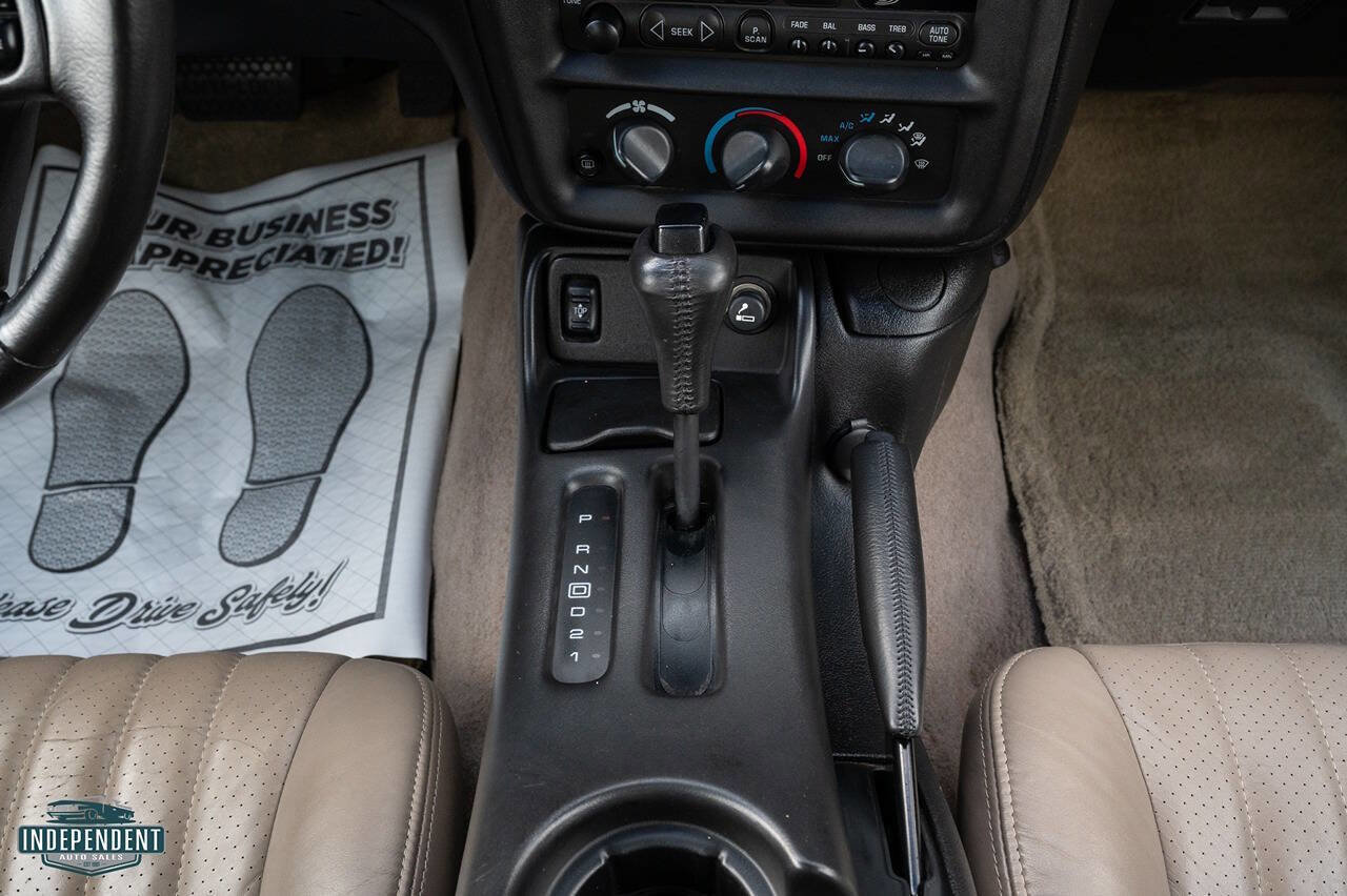 Used 2000 Chevrolet Camaro LT image 14