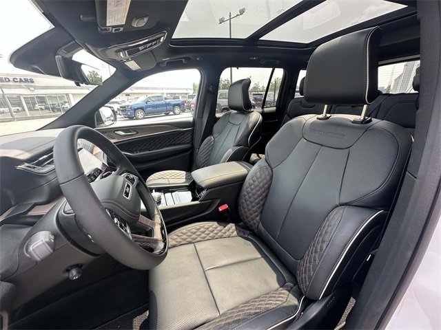 New 2025 Jeep Grand Cherokee Summit w/ Adv Protech Group IV image 5