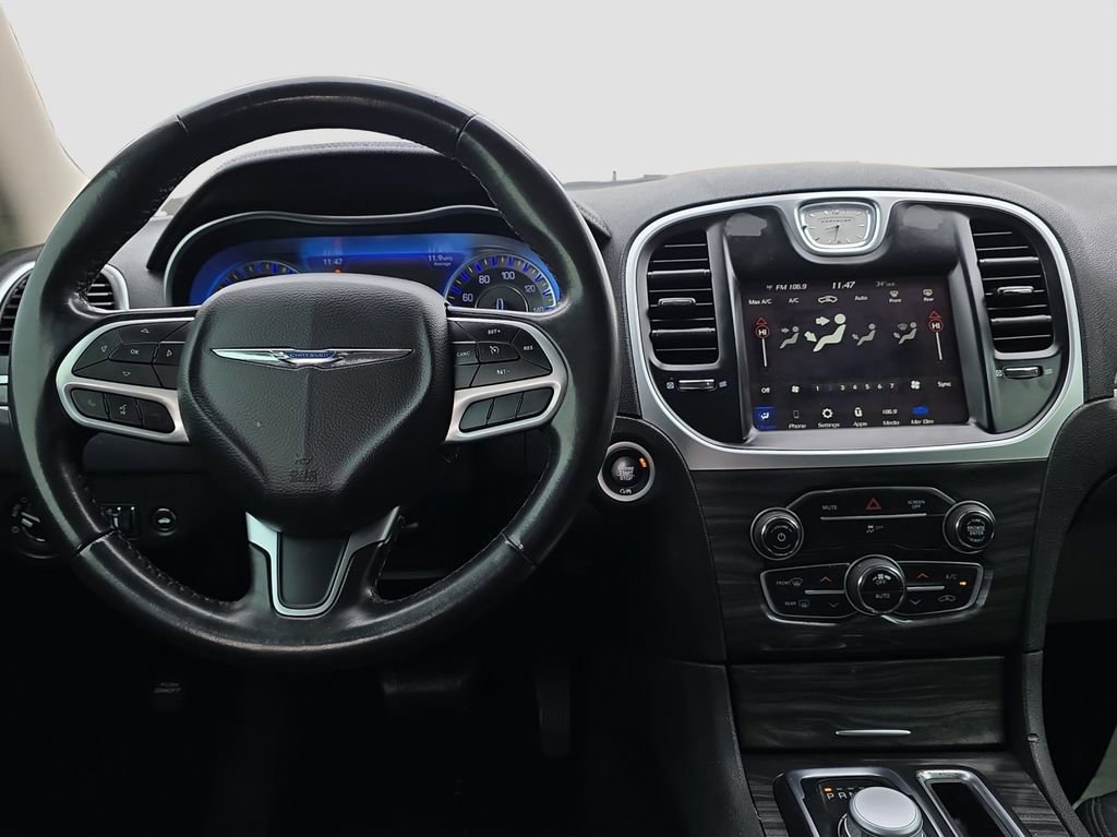 Used 2020 Chrysler 300 Touring w/ Sport Appearance Package image 13
