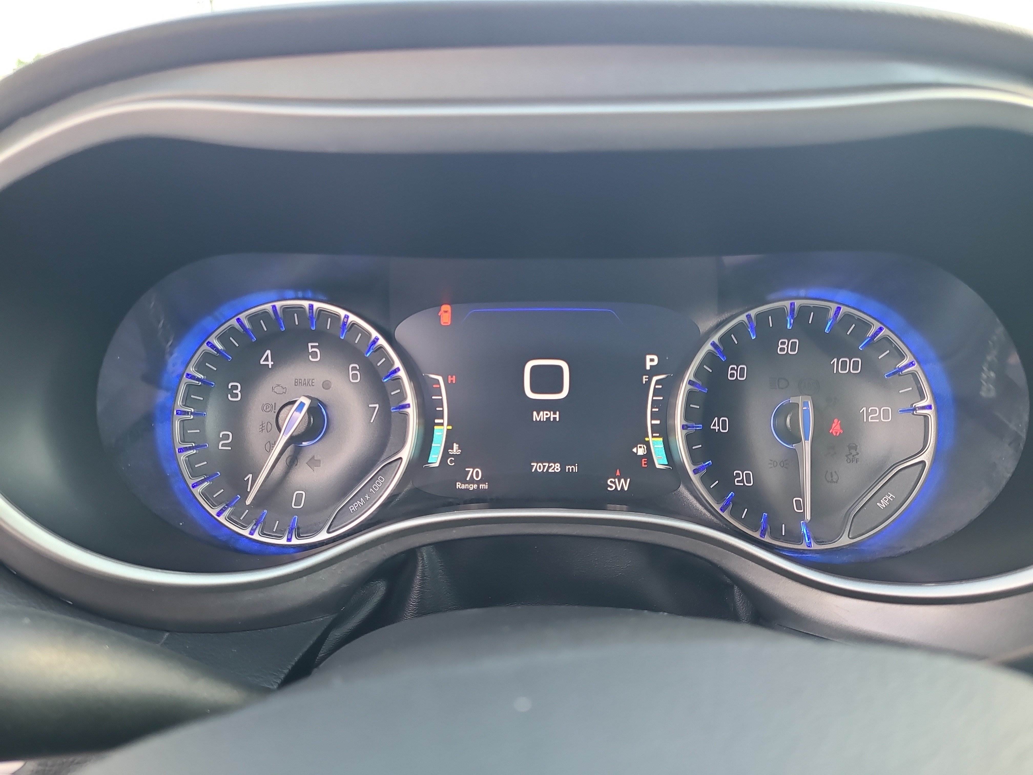 Used 2023 Chrysler Pacifica Touring-L FWD image 18