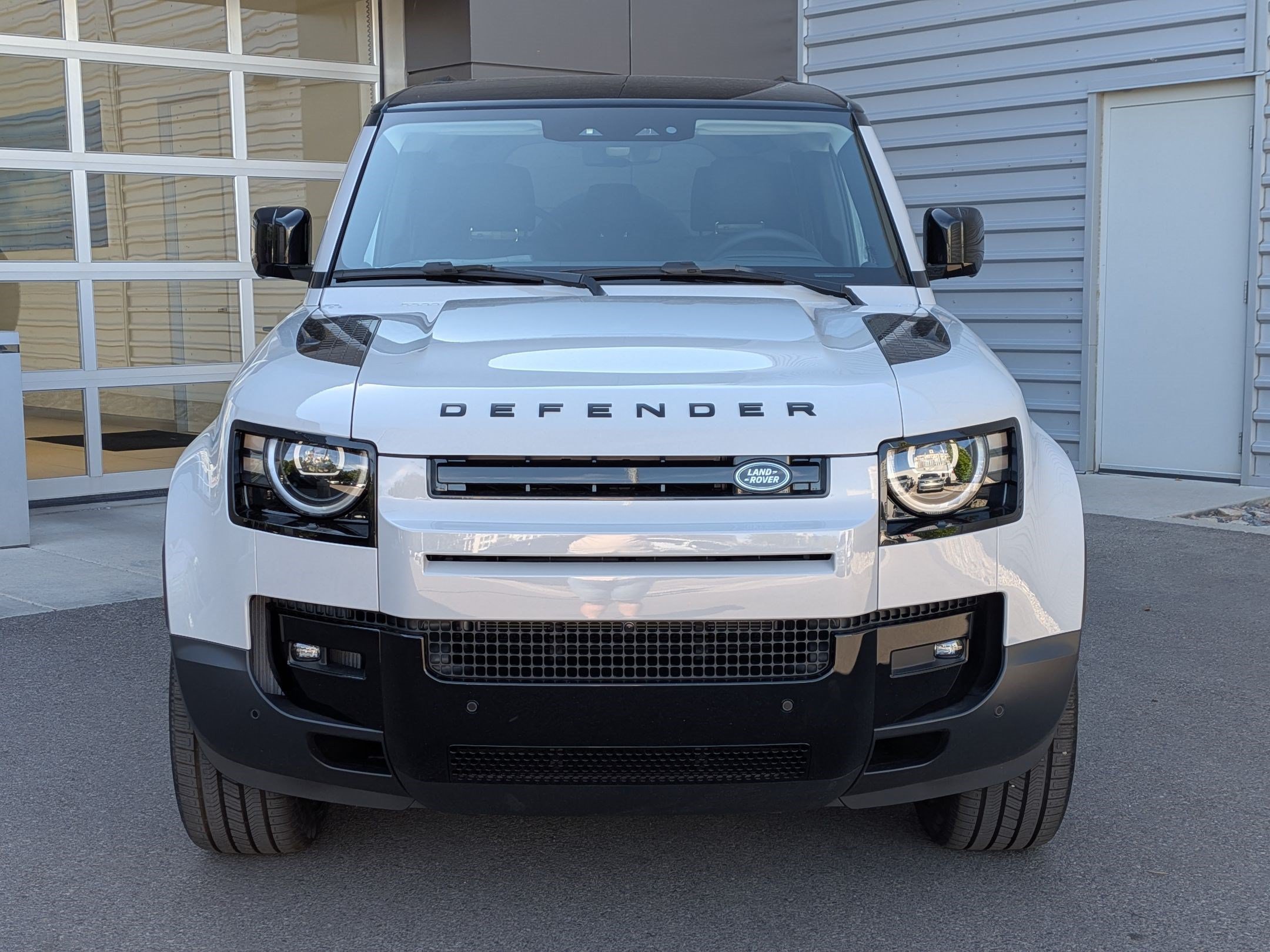 New 2026 Land Rover Defender 110 S AWD/4WD image 2