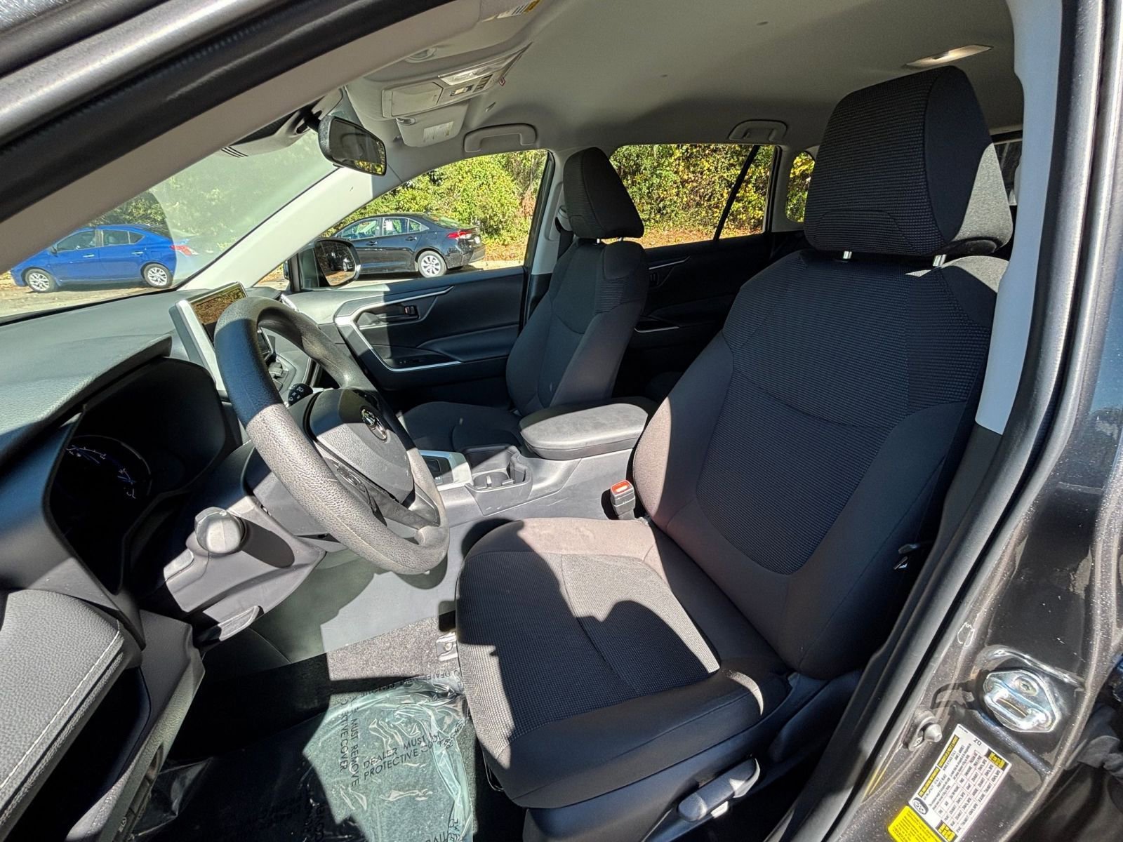 Used 2025 Toyota RAV4 LE image 36