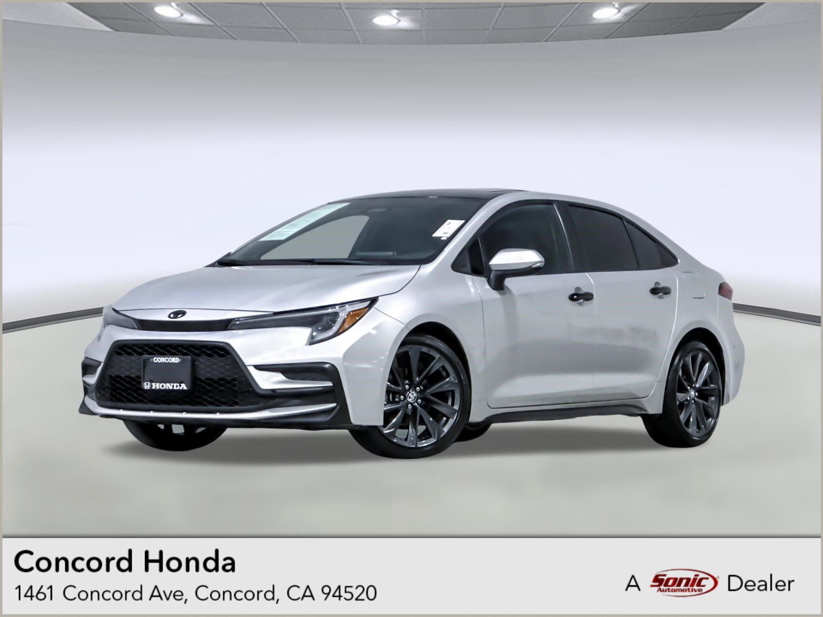 Used 2024 Toyota Corolla XSE FWD image 1