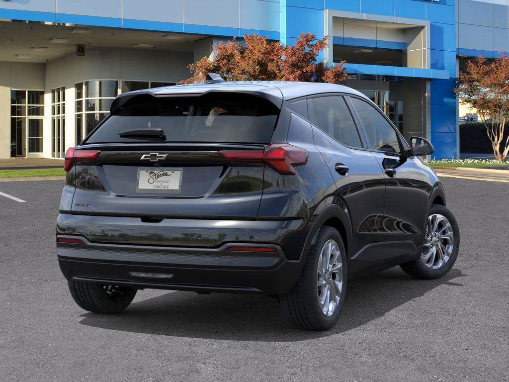 New 2027 Chevrolet Bolt LT image 4