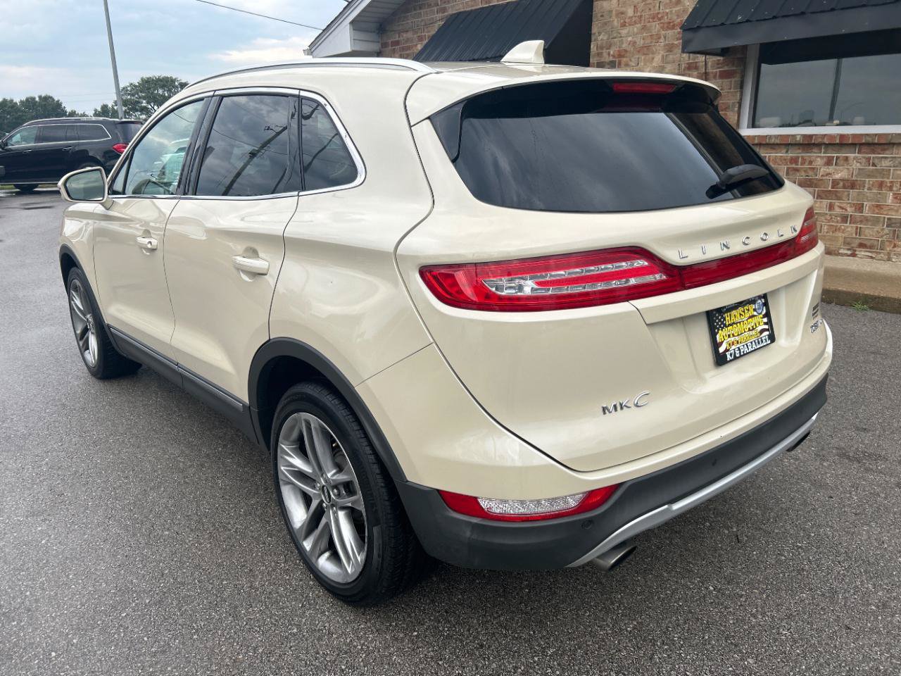 Used 2018 Lincoln MKC Reserve w/ Lincoln MKC Climate Package AWD/4WD image 9