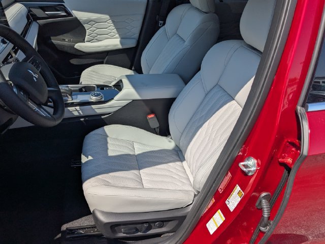 New 2026 Mitsubishi Outlander SEL FWD image 23