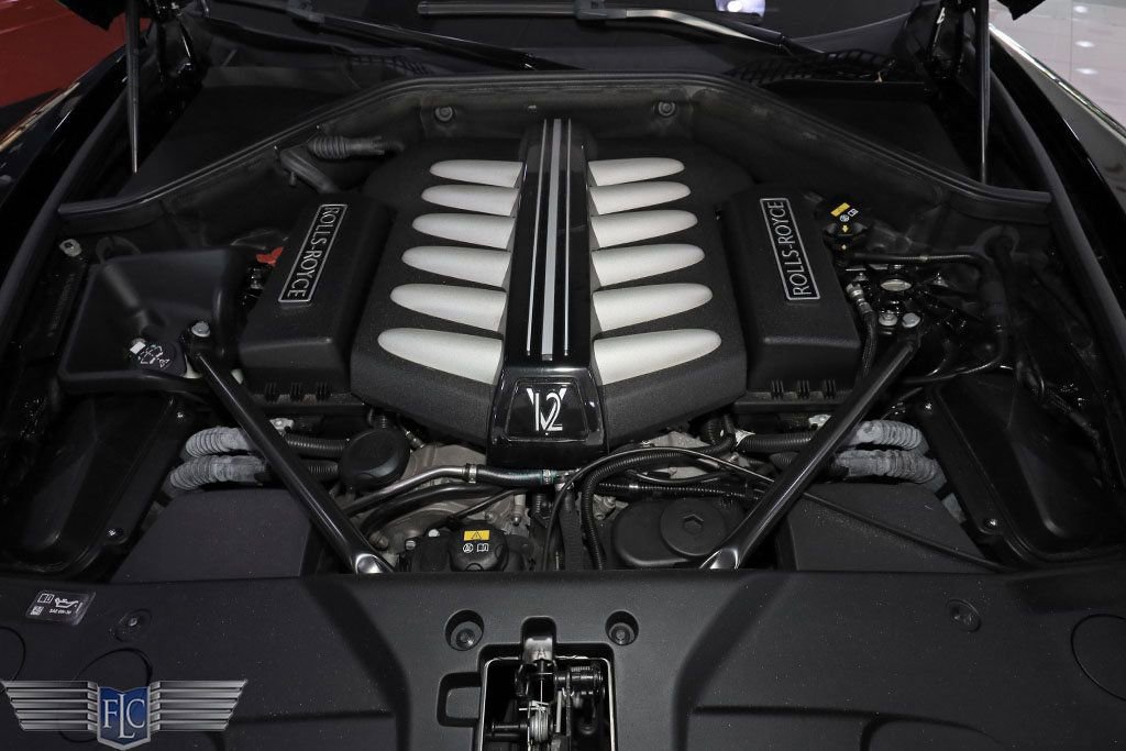 Used 2018 Rolls-Royce Dawn image 32