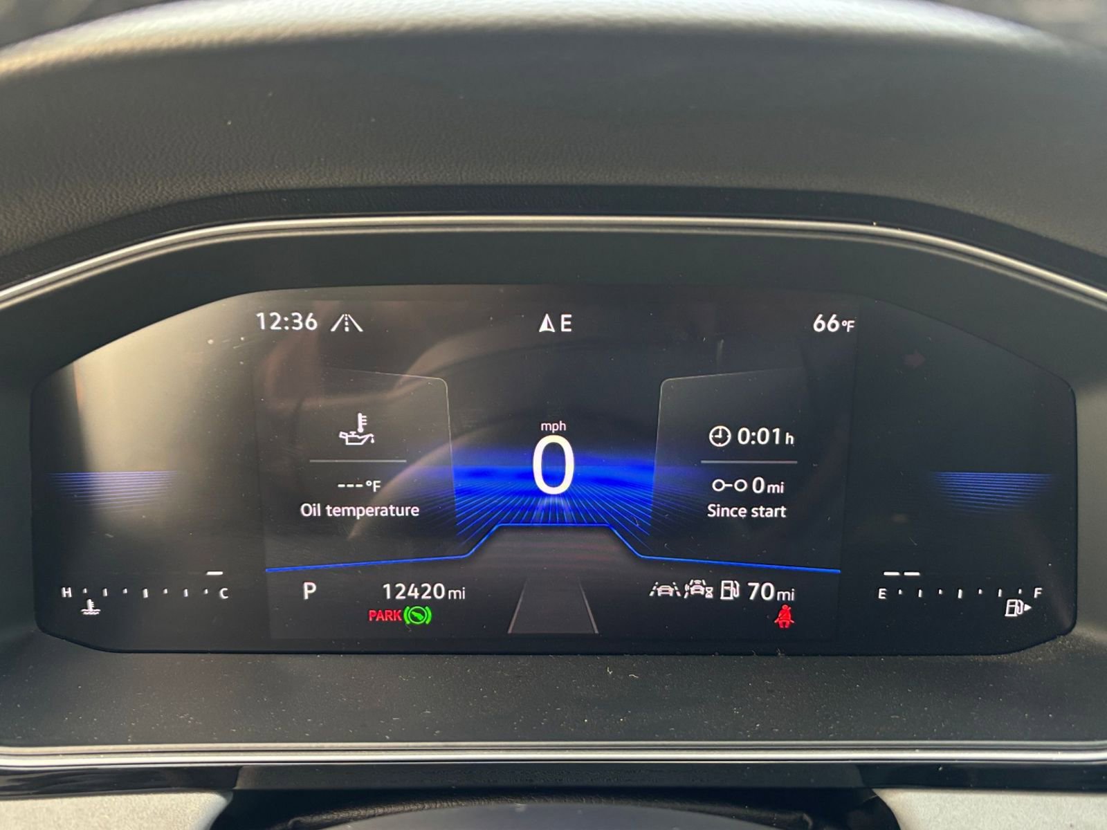 Used 2025 Volkswagen Jetta SE image 40