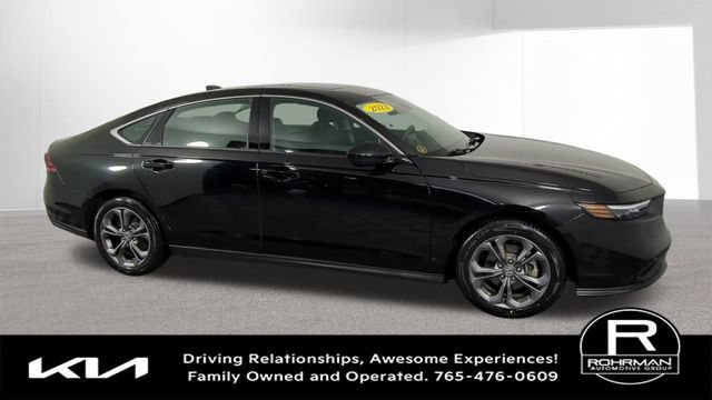 Used 2023 Honda Accord EX image 2
