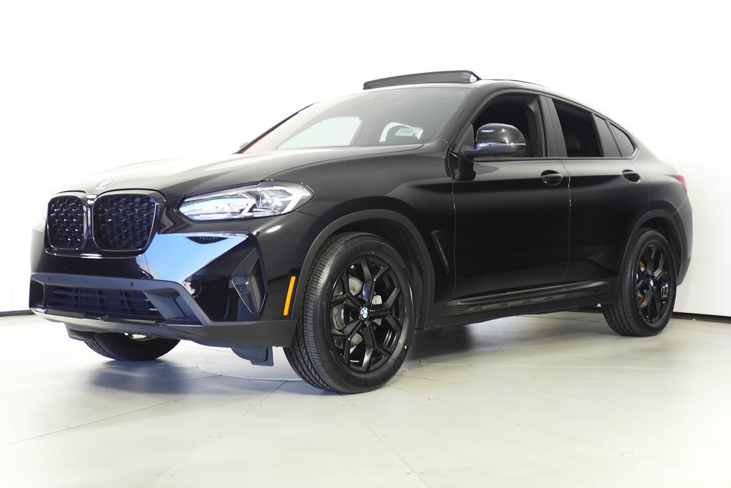 Used 2024 BMW X4 xDrive30i w/ Premium Package AWD/4WD image 2