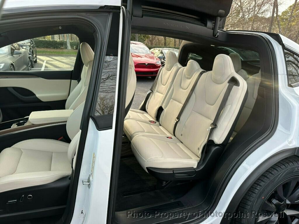 Used 2024 Tesla Model X image 18