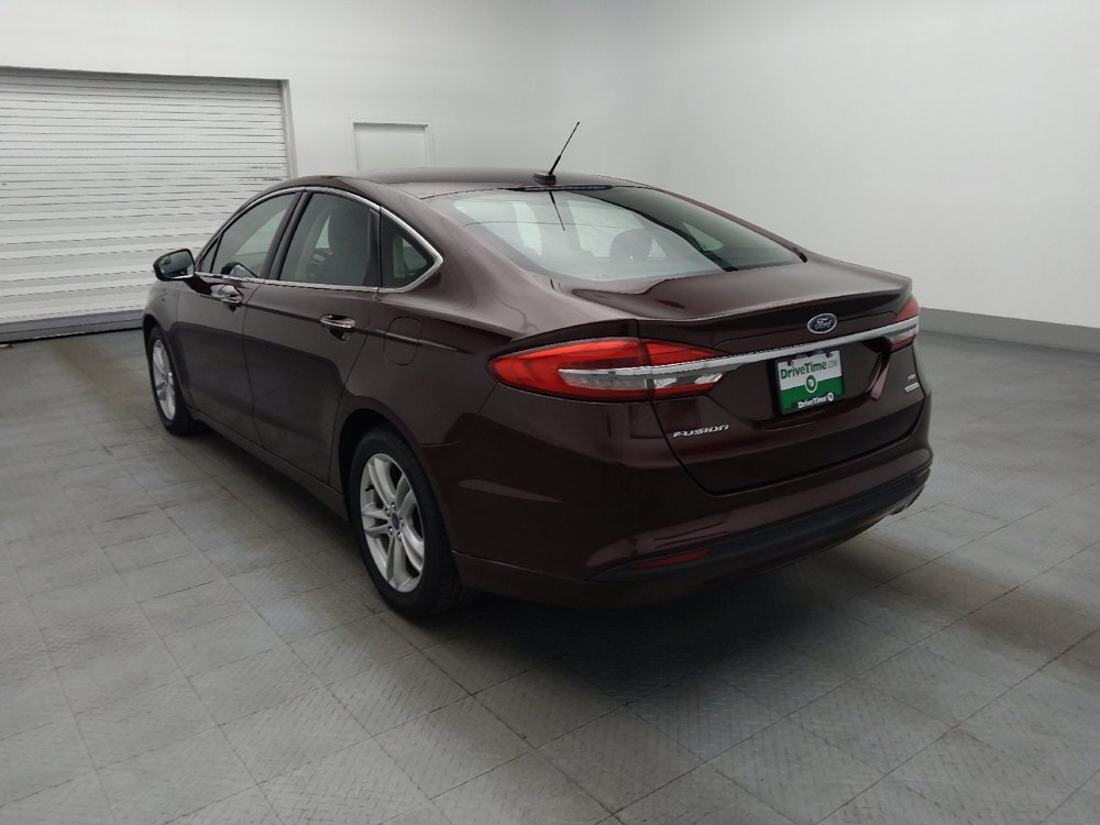 Used 2018 Ford Fusion SE w/ Fusion SE Technology Package FWD image 5