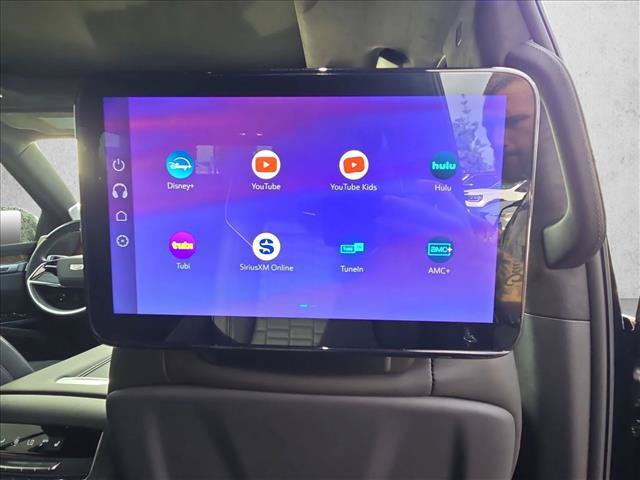 Used 2025 Cadillac Escalade ESV Sport Platinum w/ LPO, ONYX Package AWD/4WD image 23
