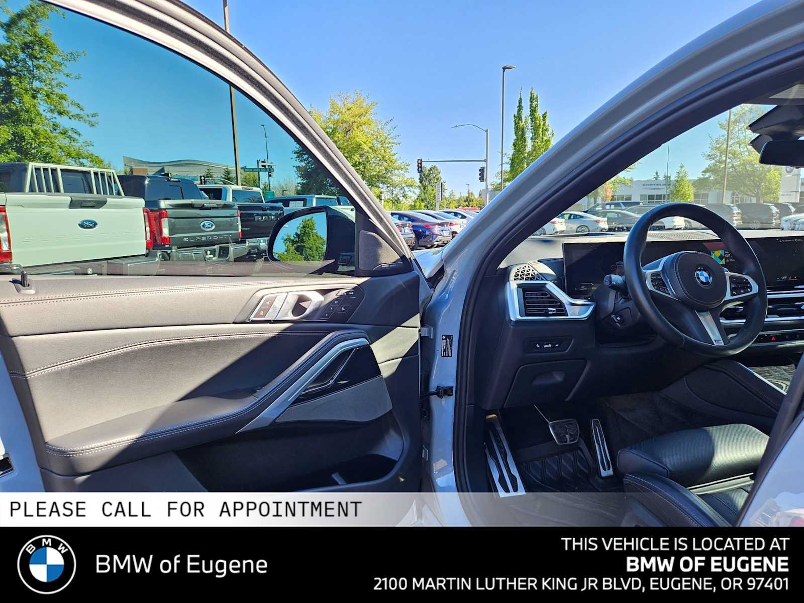 Used 2024 BMW X6 xDrive40i w/ Executive Package AWD/4WD image 23