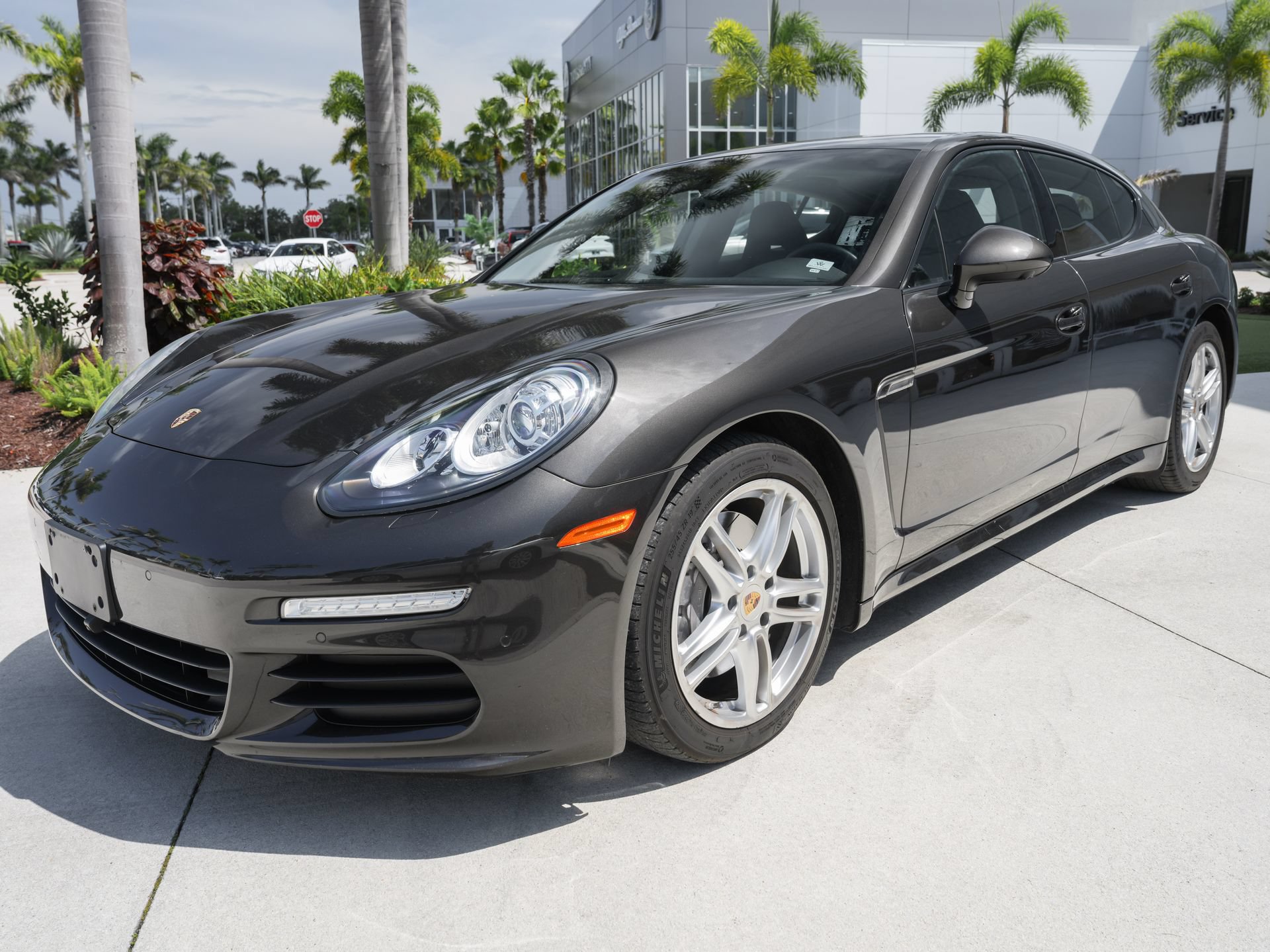 Used 2014 Porsche Panamera 4 AWD/4WD image 6
