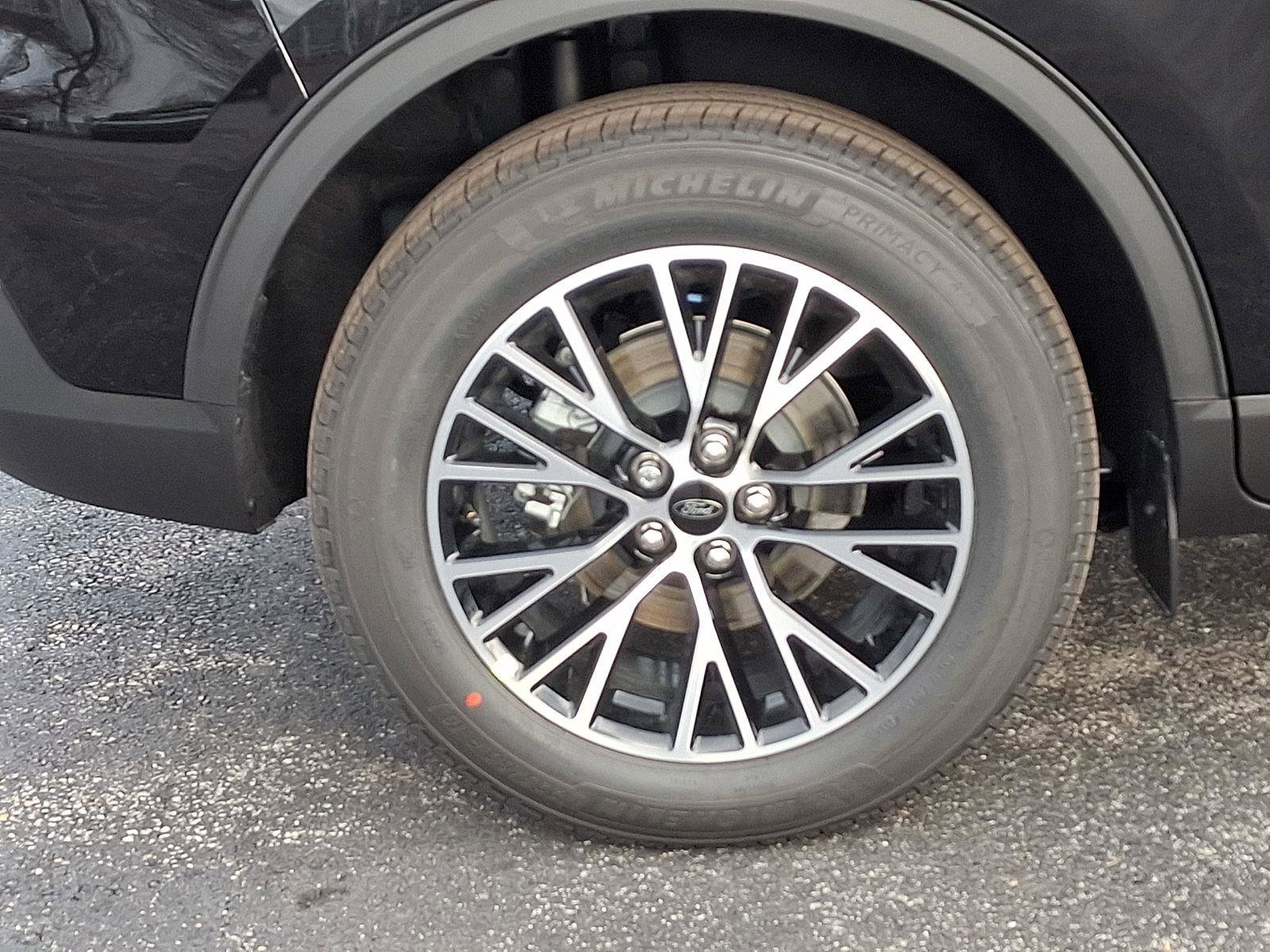 New 2026 Ford Escape SE image 5