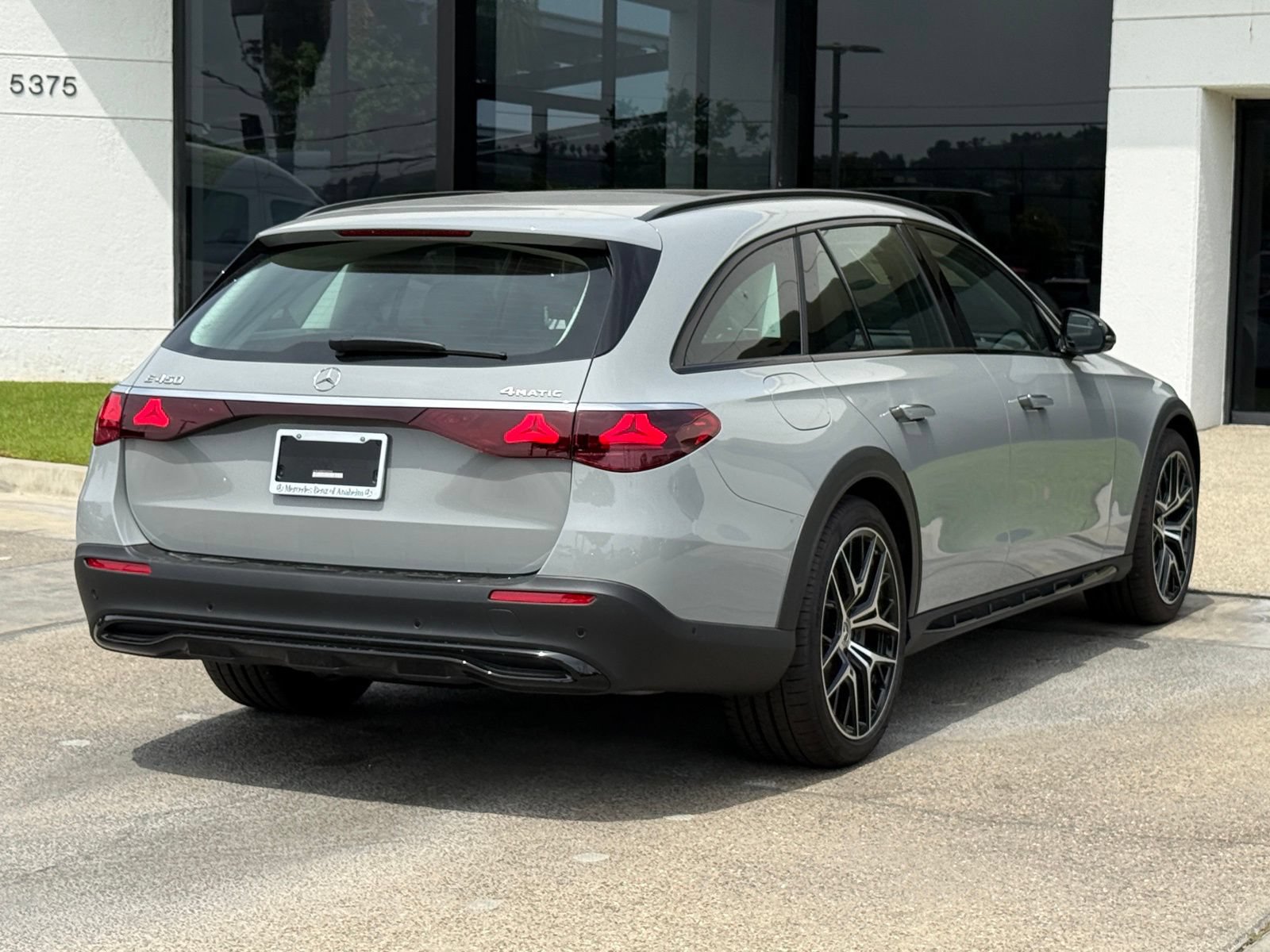 New 2026 Mercedes-Benz E 450 4MATIC All-Terrain Wagon image 16