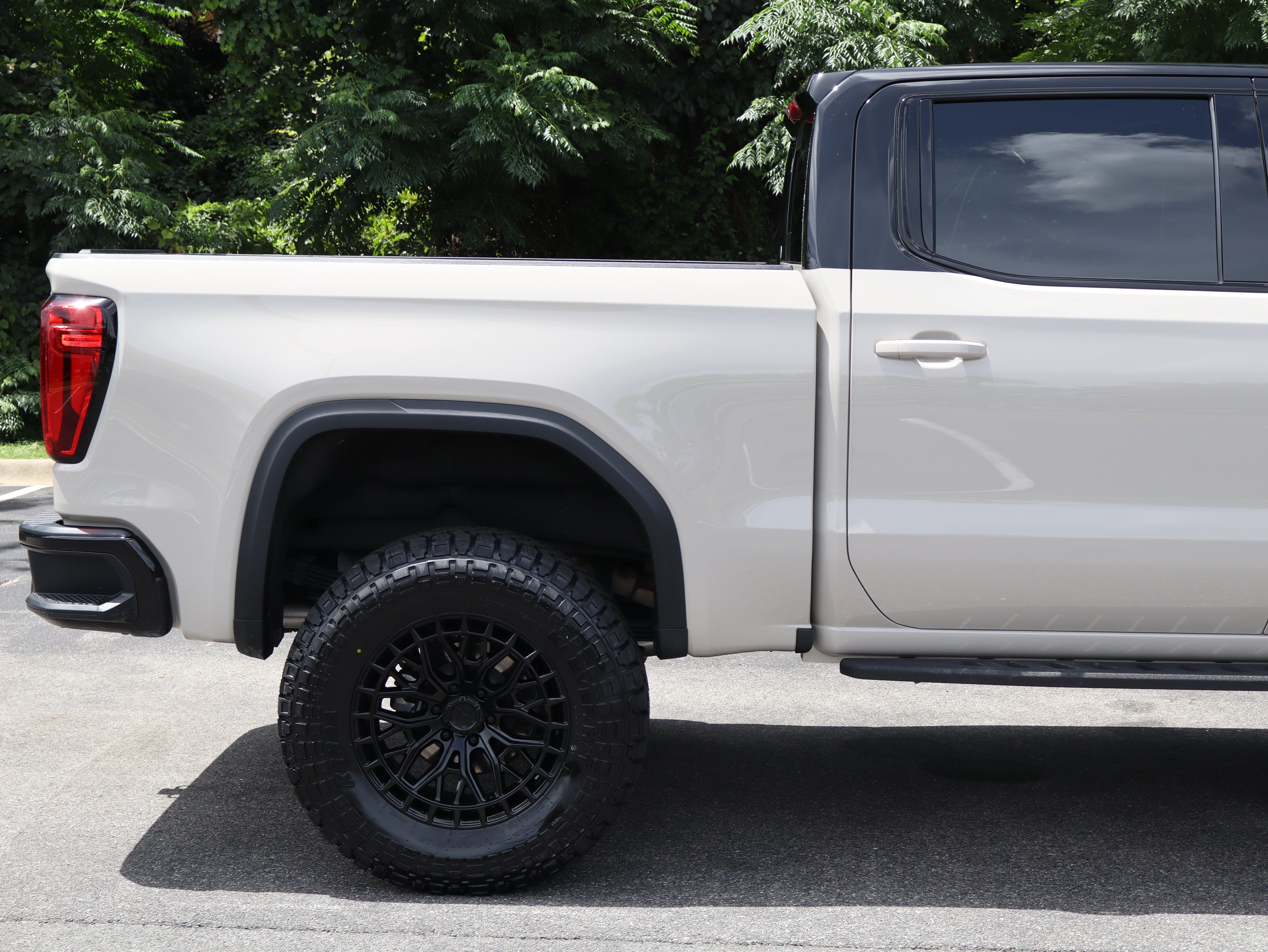 Used 2026 GMC Sierra 1500 AT4X AWD/4WD image 11